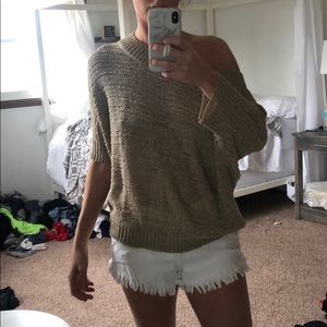 Lightweight sweater
